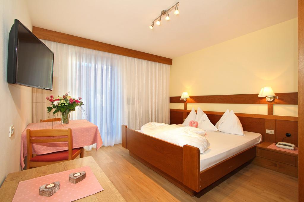 Hotel Garni Savoy 카스텔로토 객실 사진