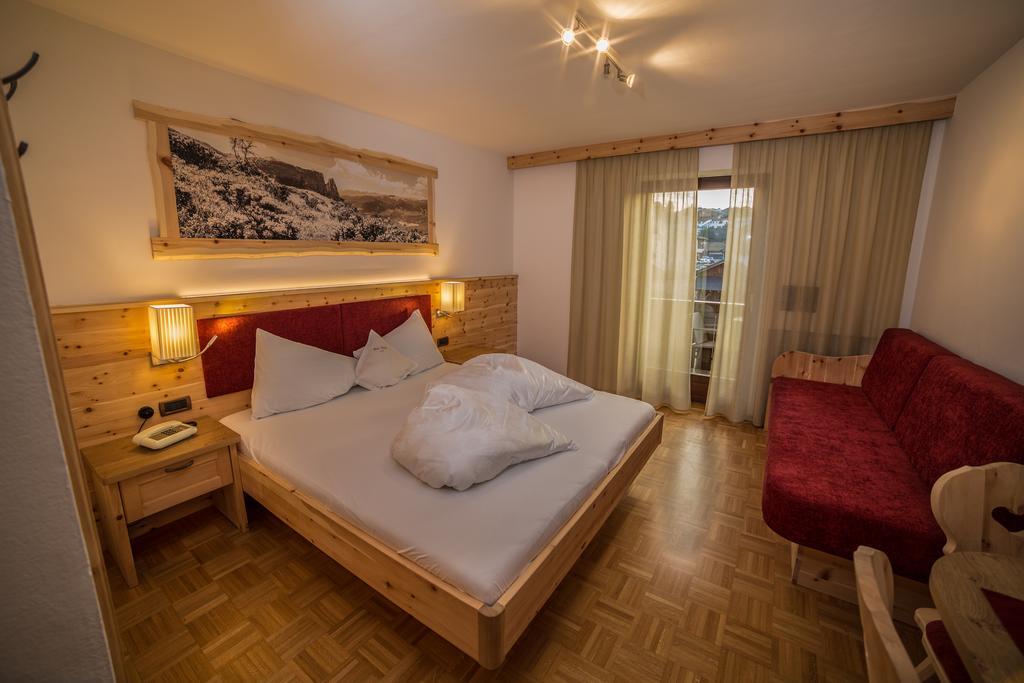 Hotel Garni Savoy 카스텔로토 외부 사진
